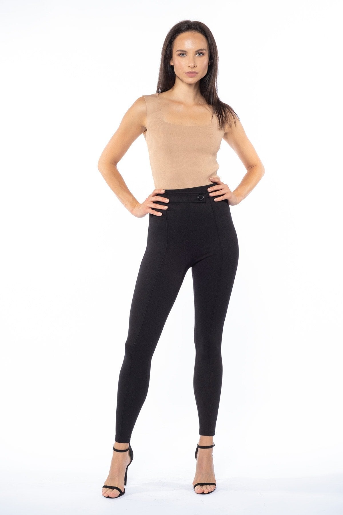 Siyah Düğme Ve Kemer Detaylı Yüksek Bel Toparlayıcı Kışlık Tayt