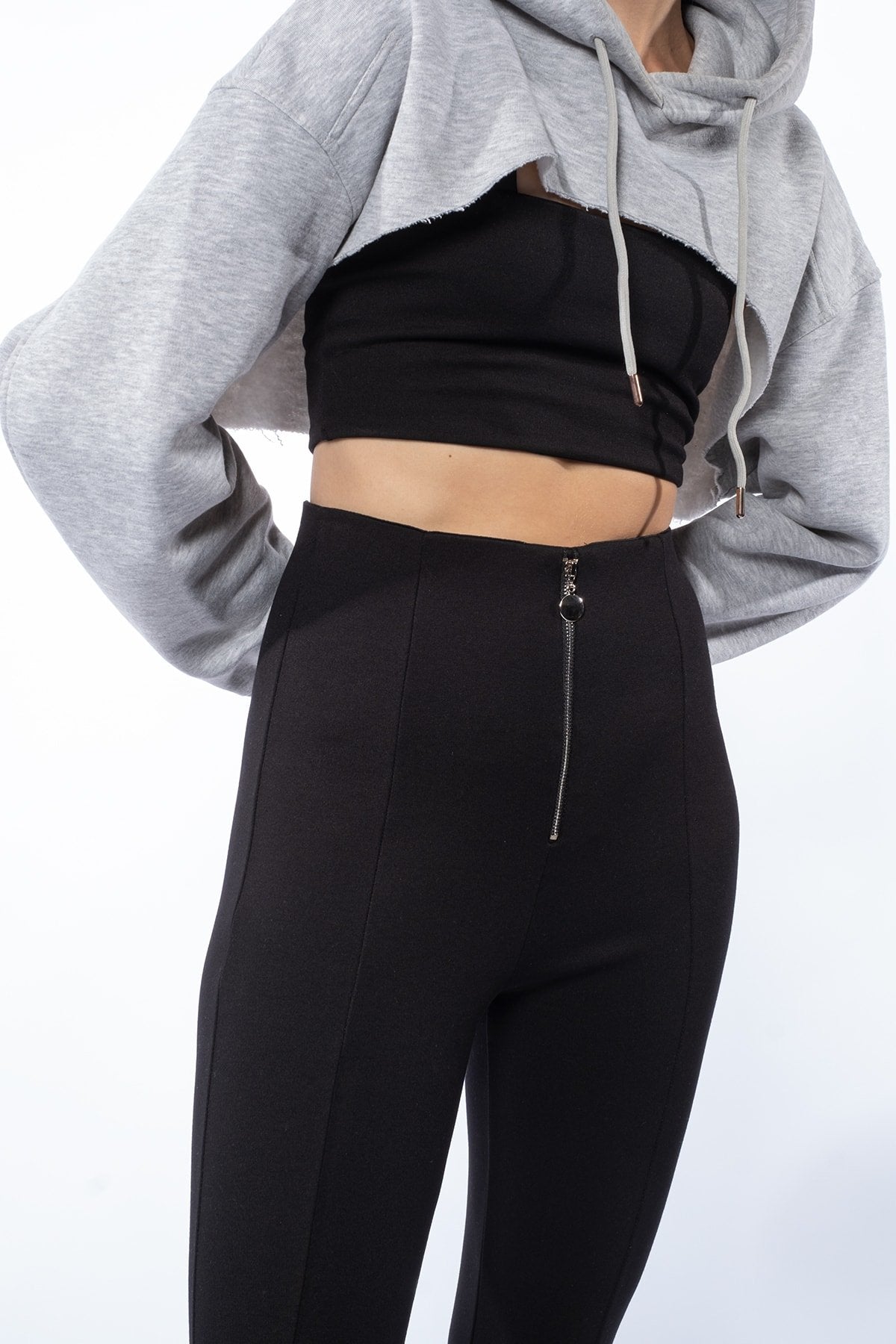 Siyah Fermuar Detaylı Paçaları Yırtmaçlı Toparlayıcı Kışlık Örme Tayt