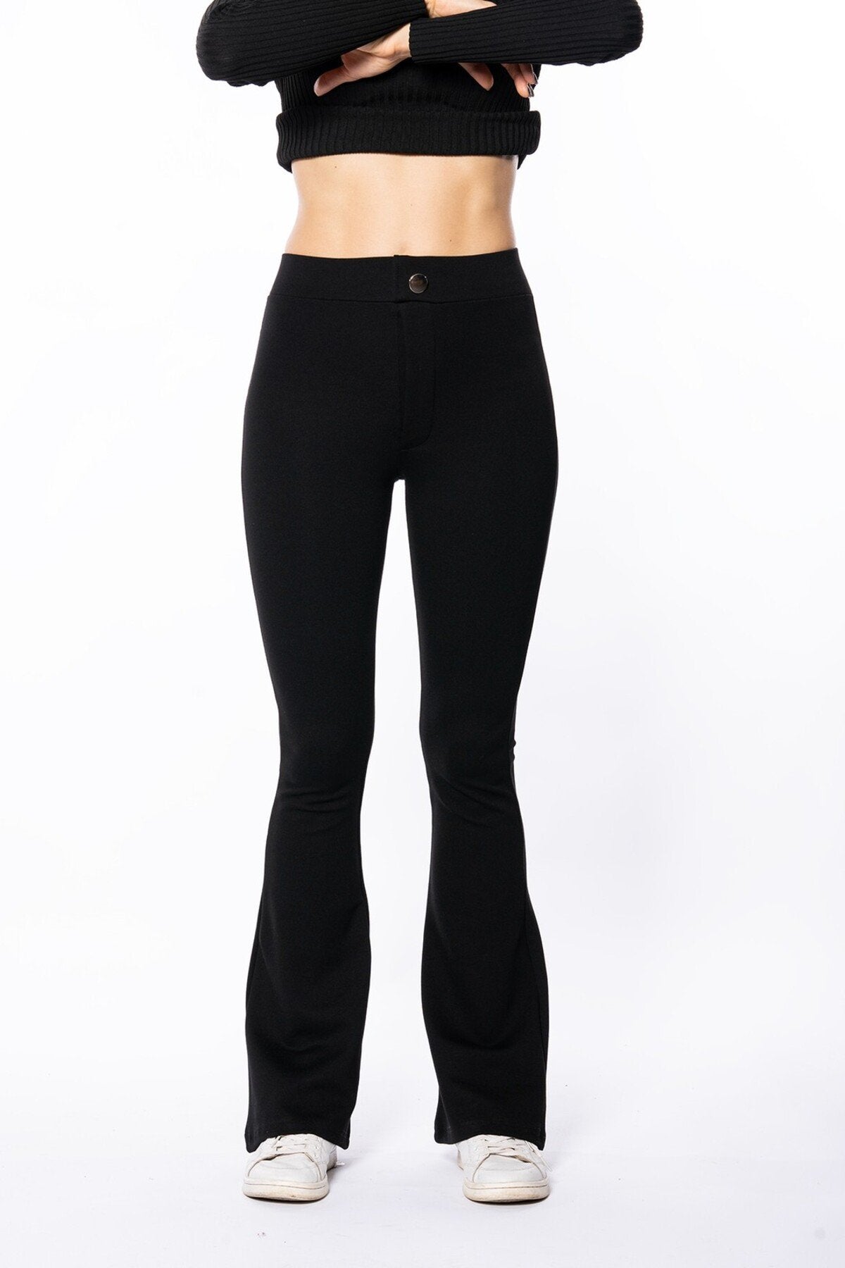 Siyah Düğme Detaylı Yüksek Bel Flare İnterlok Örme Tayt Pantolon
