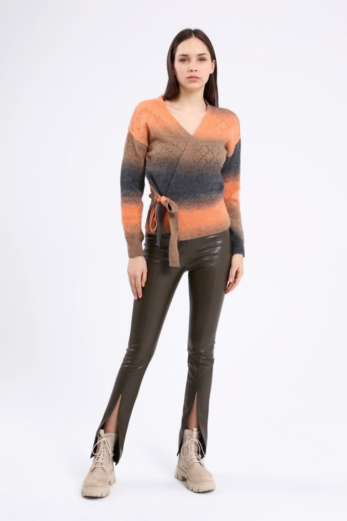 Önü Yırtmaçlı Çıma Dikişli Kalın Şardonlu Yüksek Bel Deri Pantolon Tayt