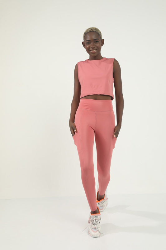 Gül Kurusu Crop Sporcu Atlet