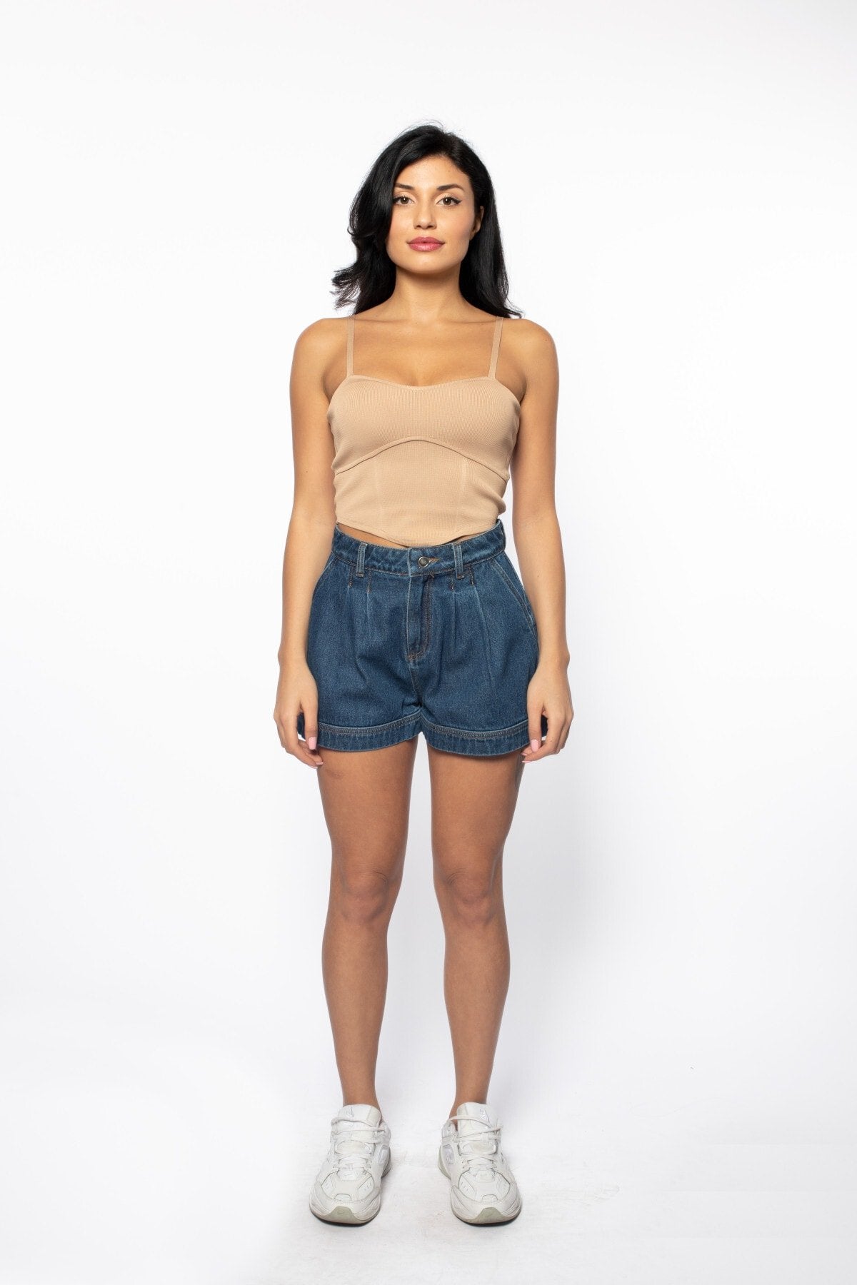 Kalp Yaka Korsan Detaylı Triko Bluz