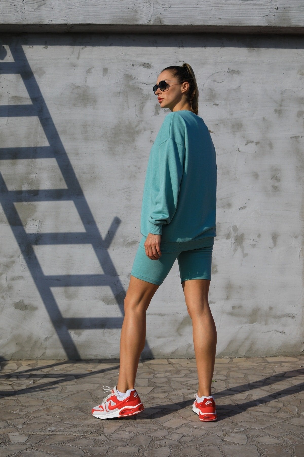 Kadın Gri Yüksek Bel Üç Iplik Şardonlu Biker Şort