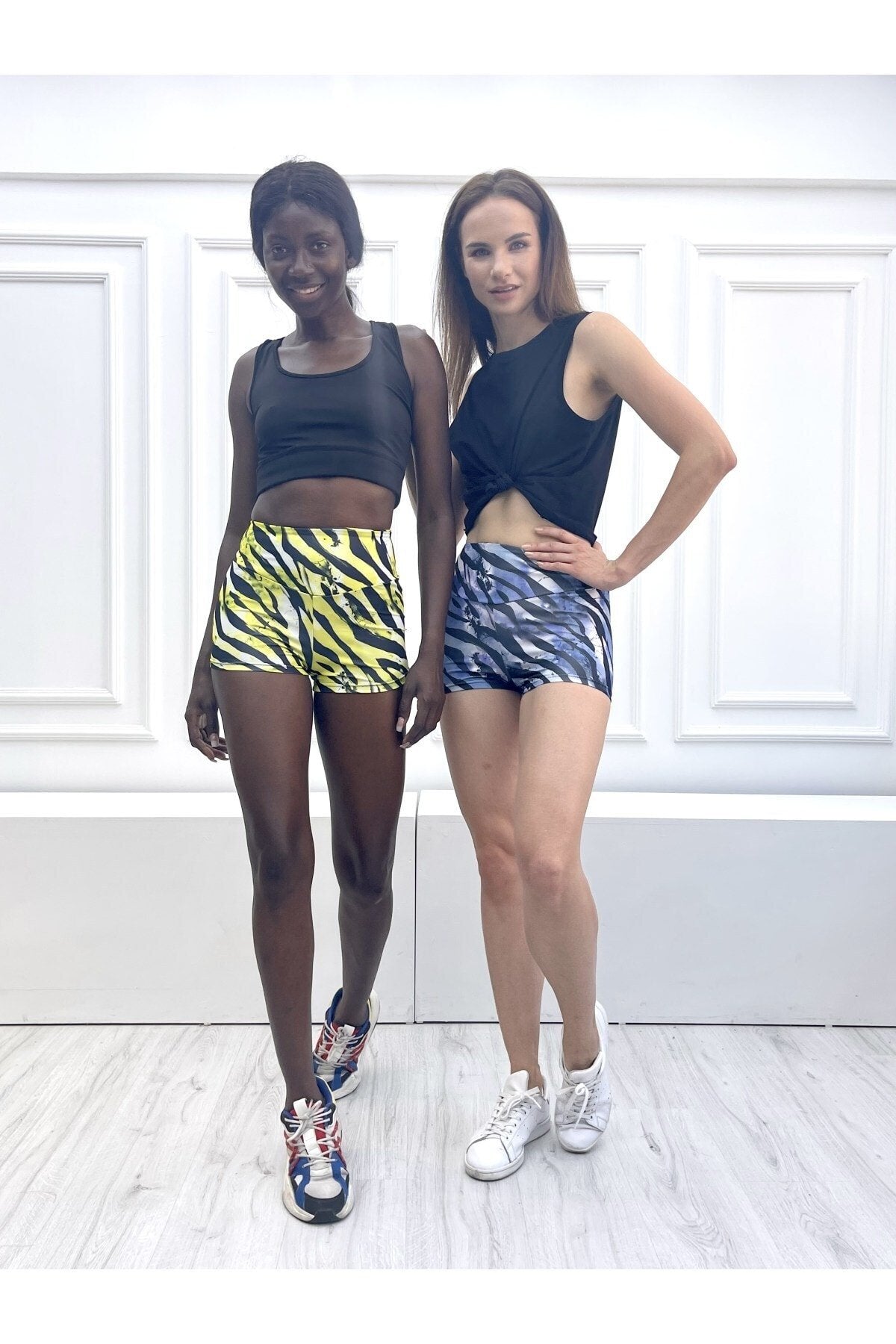 Pembe Leopar Desen Dijital Baskılı Mini Sporcu Şort