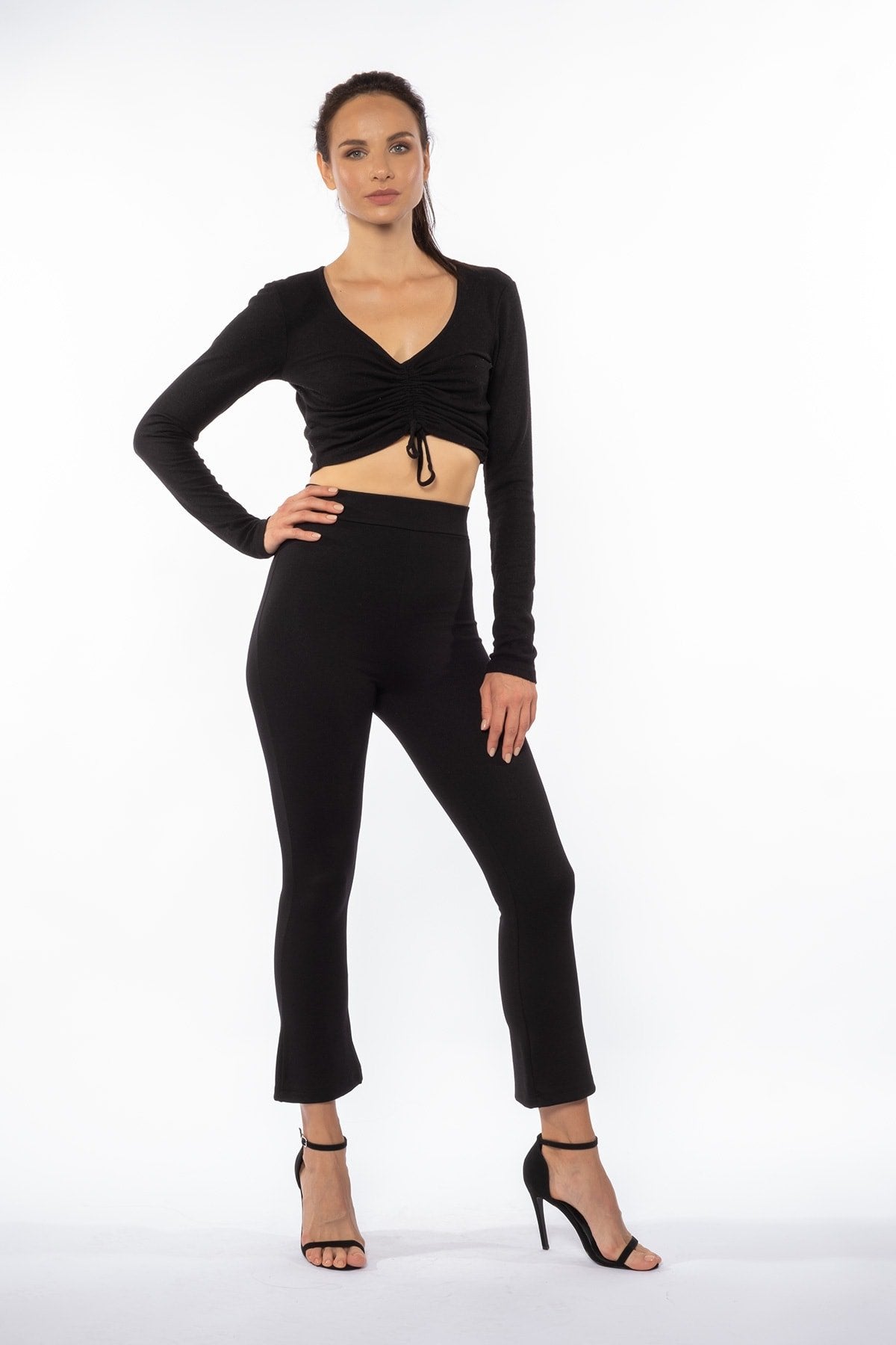 Siyah Kısa Ispanyol Paça Yüksek Bel Toparlayıcı Tayt