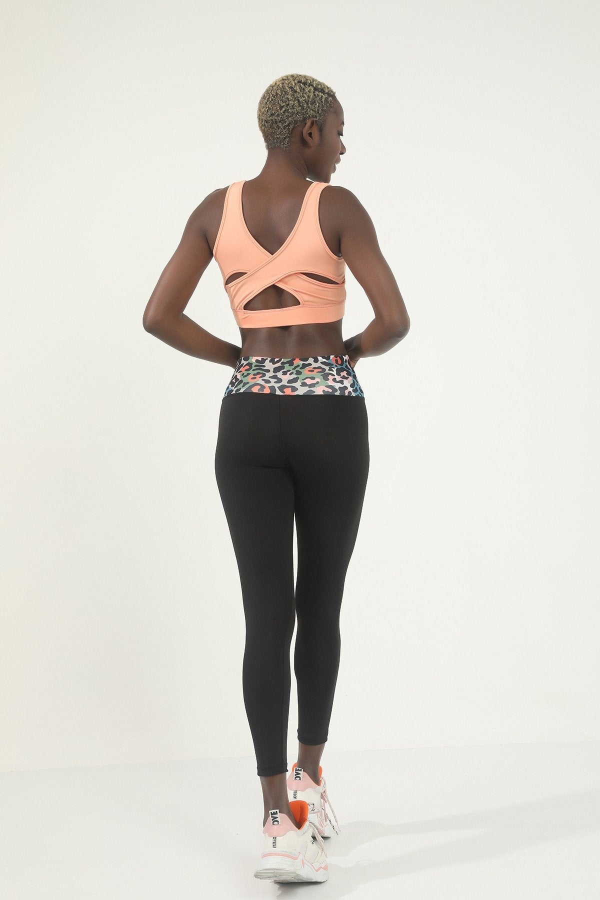 Kadın Gri Sırtı Çapraz Büstiyer