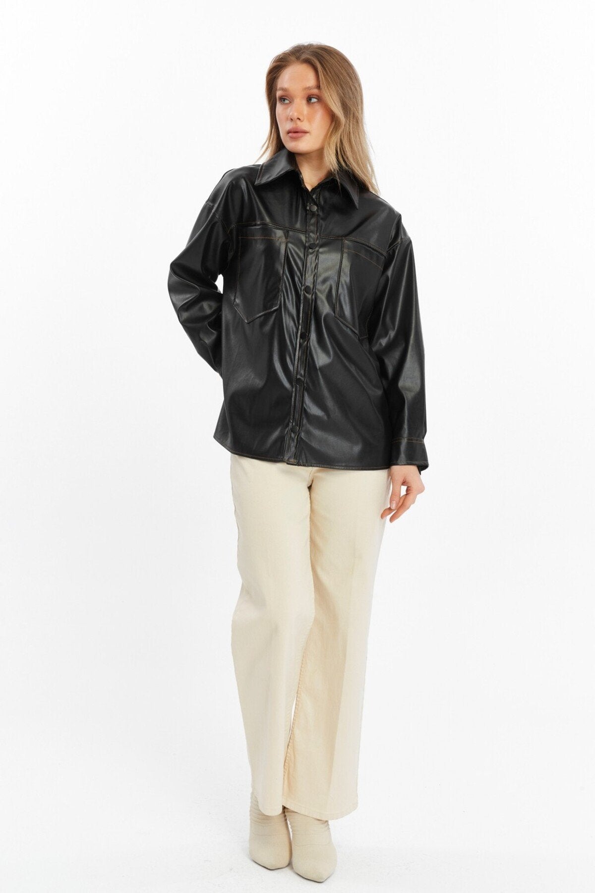 Siyah Kontrast Dikişli Suni Deri Gömlek