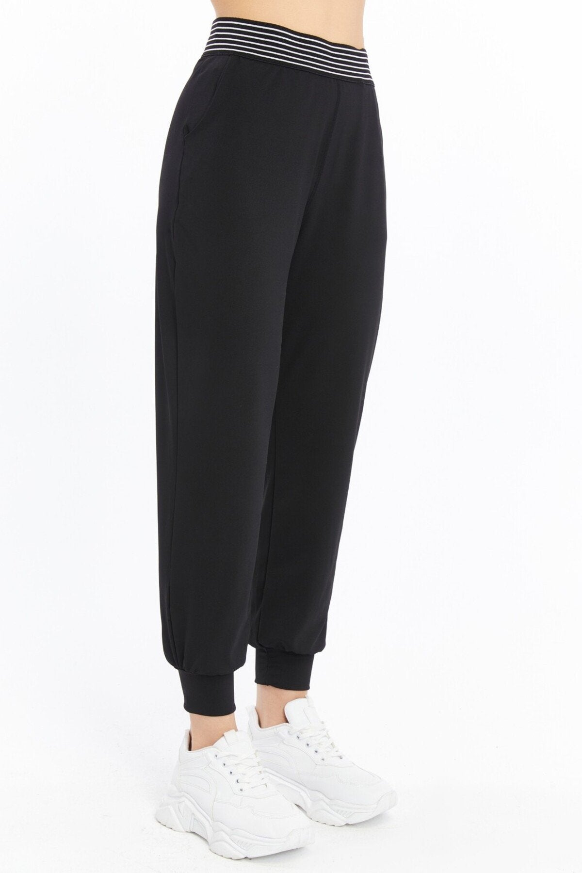 Siyah Yüksek Bel Çizgili Lastik Kemerli Jogger Eşofman Altı