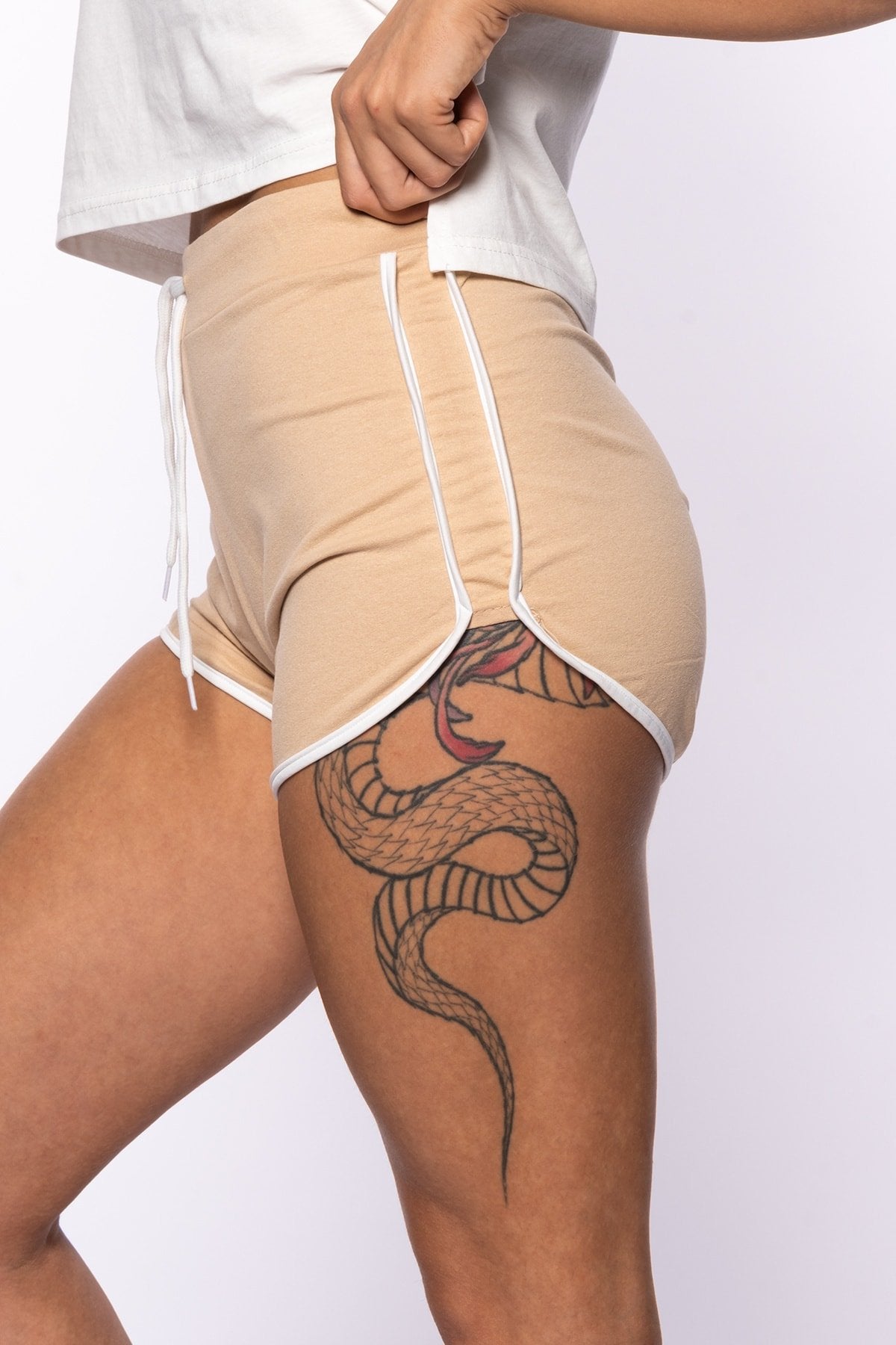 Lila Iki Iplik Şeritli Mini Şort