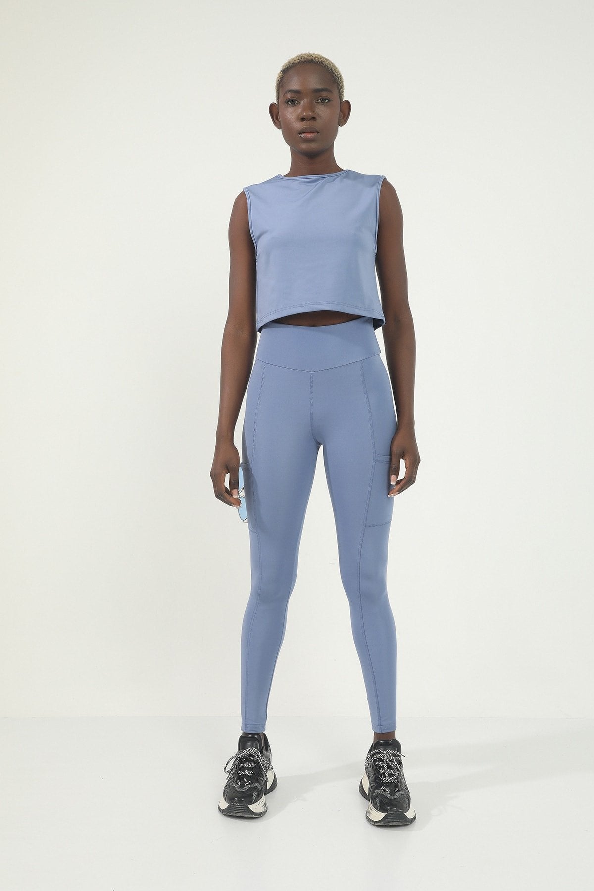 Gül Kurusu Crop Sporcu Atlet