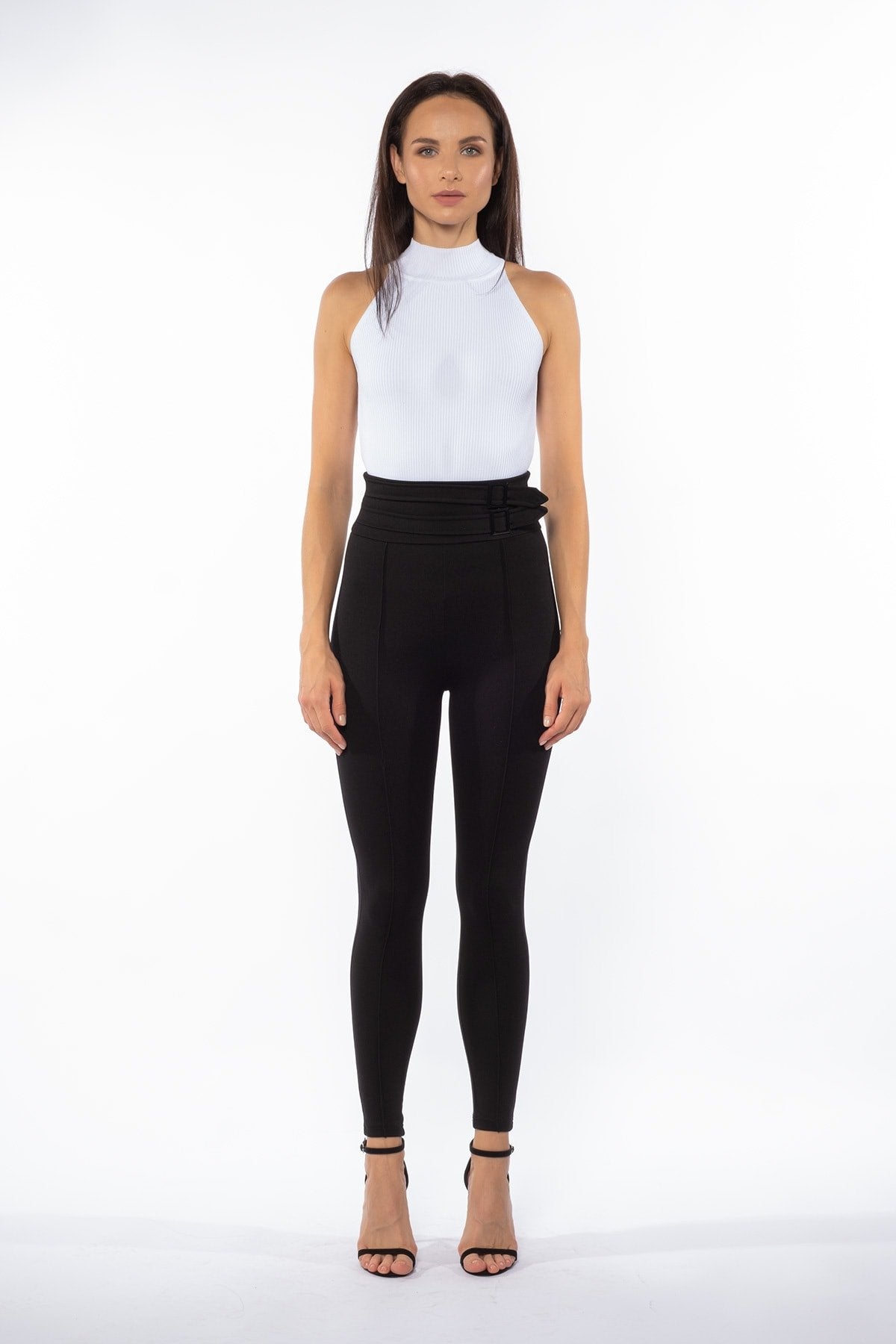 Siyah Kemer Ve Toka Detaylı Yüksek Bel Toparlayıcı Kışlık Tayt