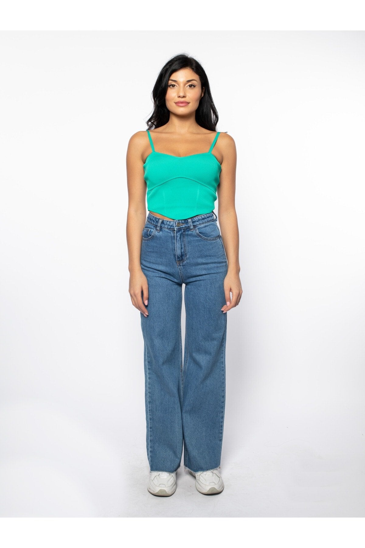 Kalp Yaka Korsan Detaylı Triko Bluz