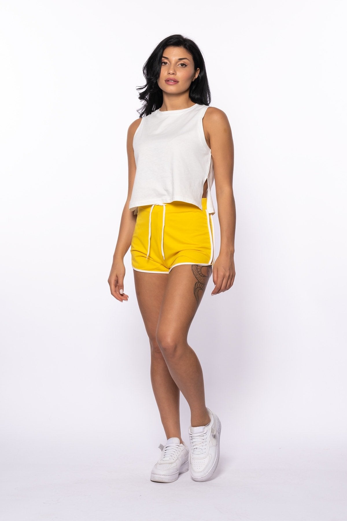 Lila Iki Iplik Şeritli Mini Şort