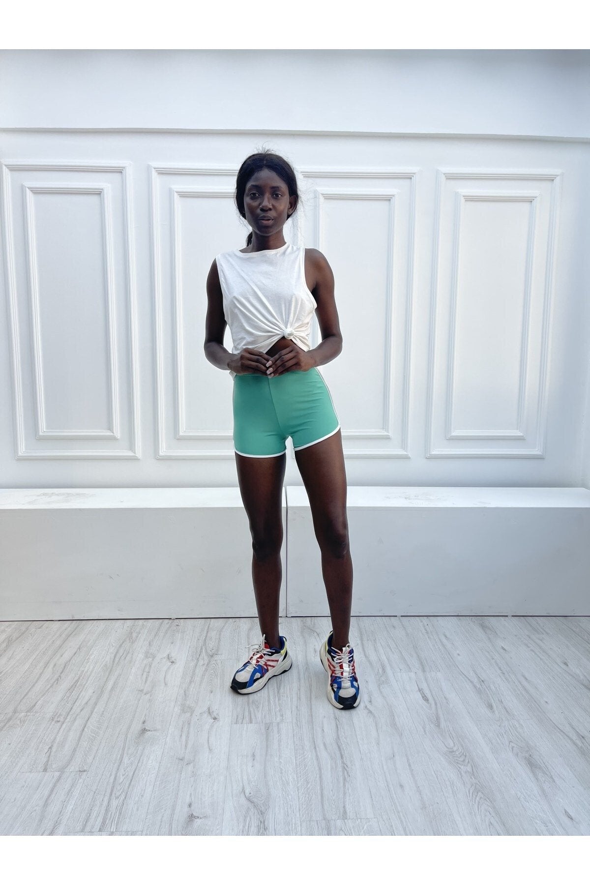 Lila Yanda Tek Şeritli Mini Sporcu Şort