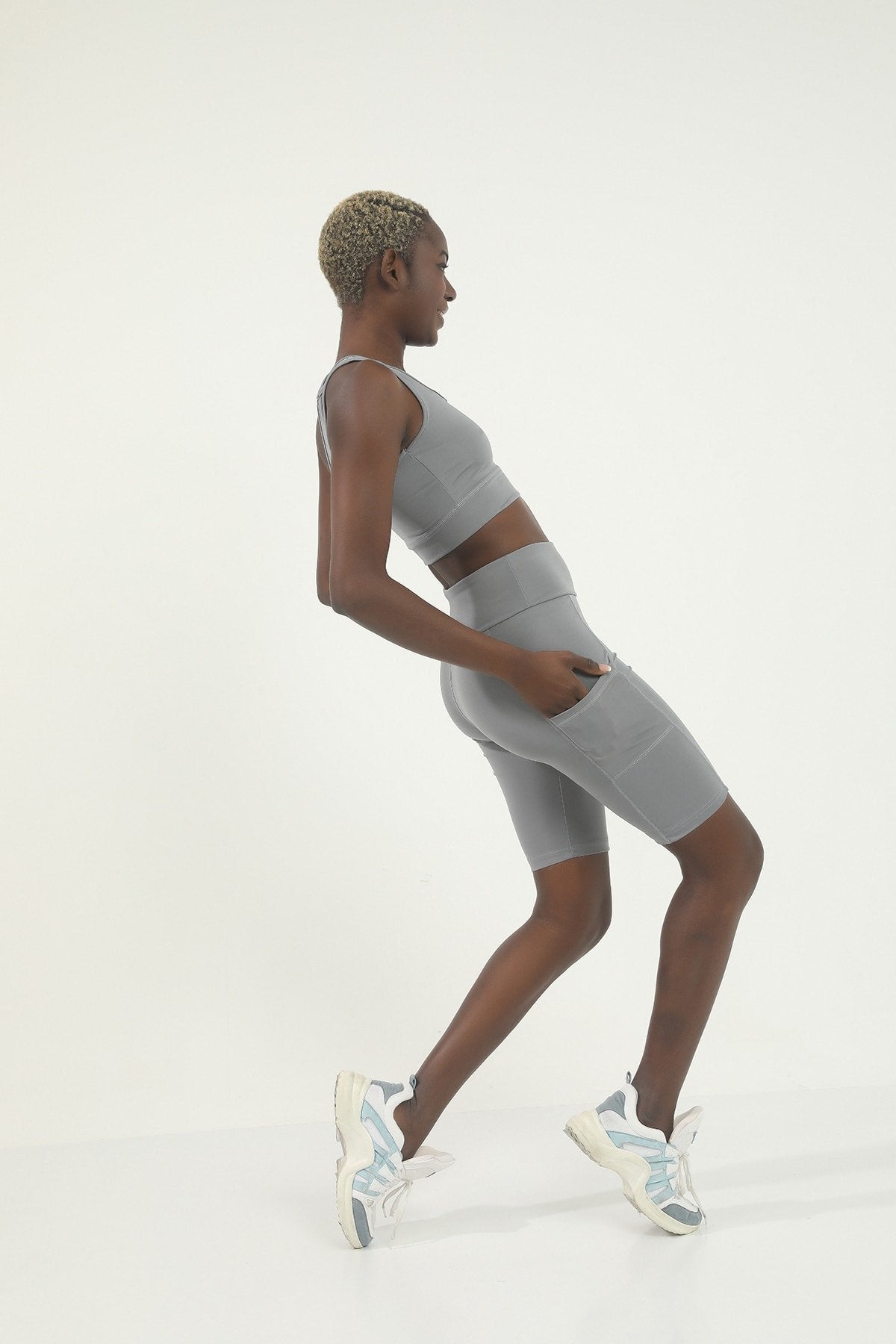 Antrasit Yüksek Bel Toparlayıcı Cep Detaylı Spor Biker Tayt