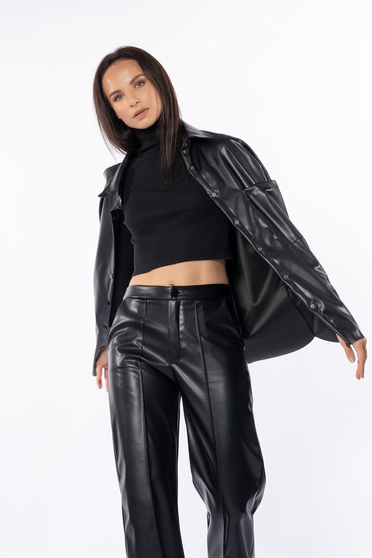 Siyah Deri Çıma Dikişli Ispanyol Paça Pantolon