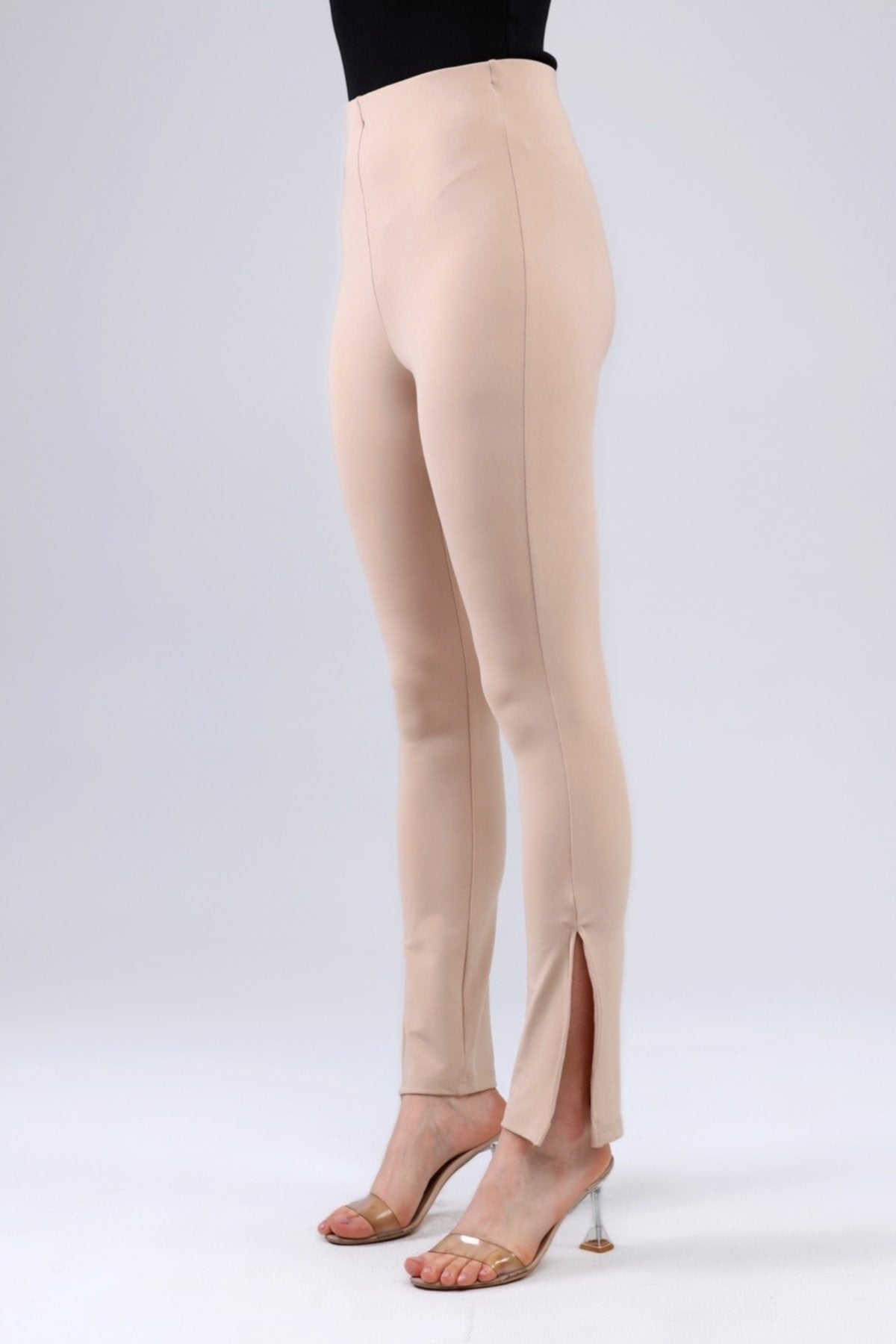 Siyah Dalgıç Yanlarda Yırtmaç Detaylı Yüksek Bel Toparlayıcı Tayt