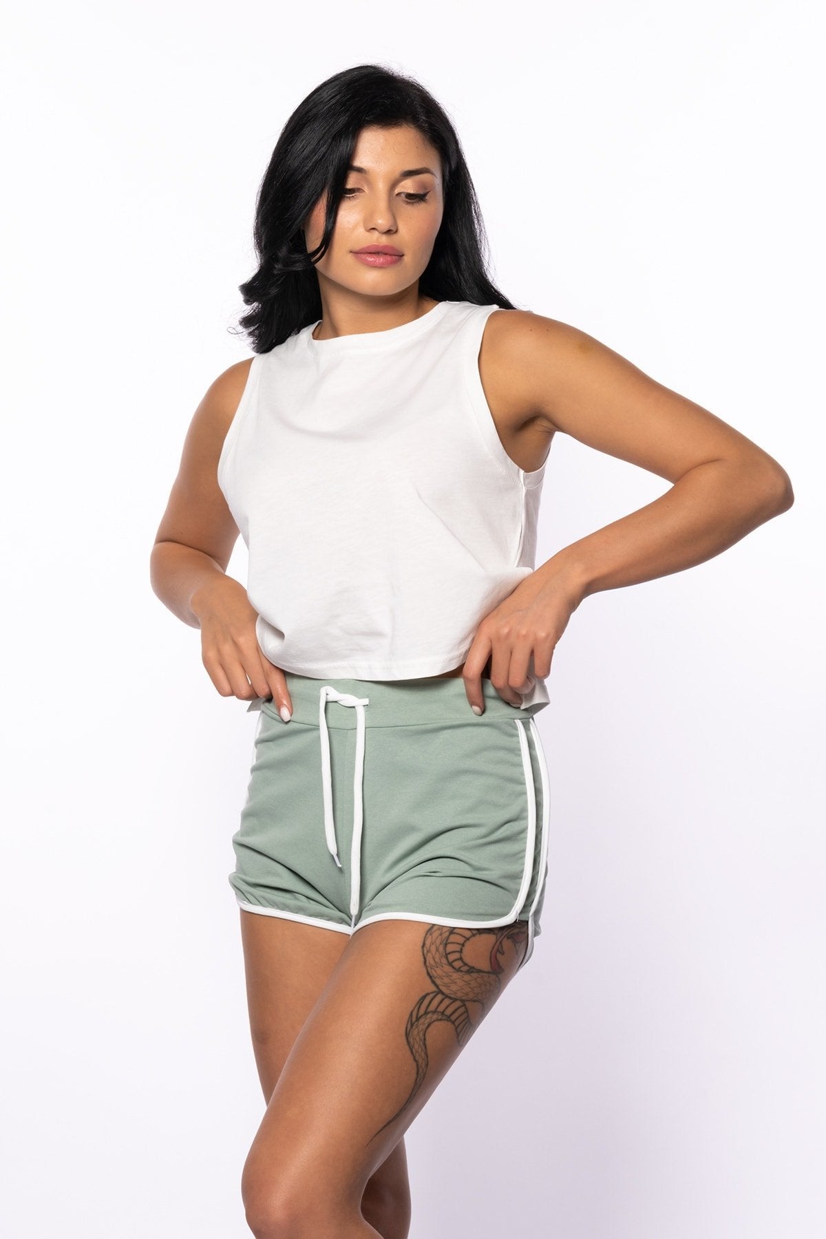 Lila Iki Iplik Şeritli Mini Şort